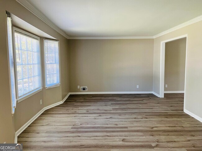 Foto del edificio - 216 S Rockborough Ct