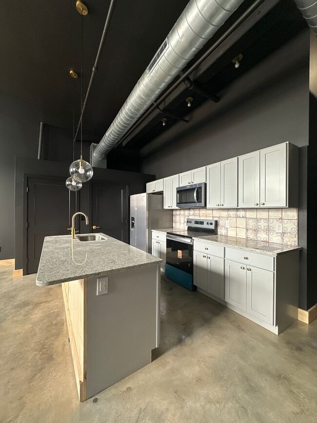 Building Photo - 2 bedroom/1 bathroom NEW LUXURY apartment in Red Lion, PA