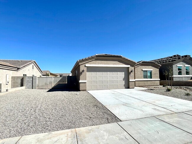 Foto del edificio - Beautiful 4 Bedroom Home in Kingman Crossing Community.