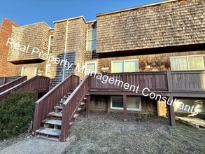 Building Photo - 3327 Bridge Manor Dr