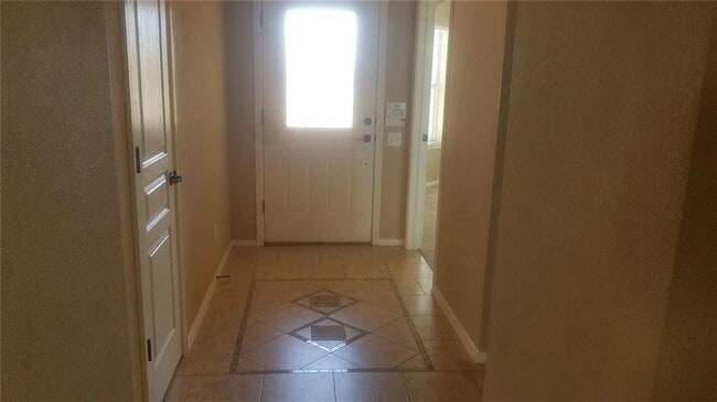Building Photo - 1540 Altar Del Sol Dr