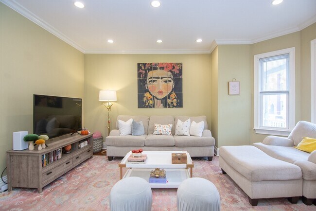 Building Photo - 214 South St