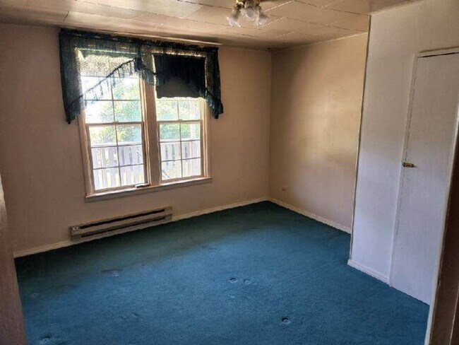 Building Photo - Cottage Home in Superior Montana