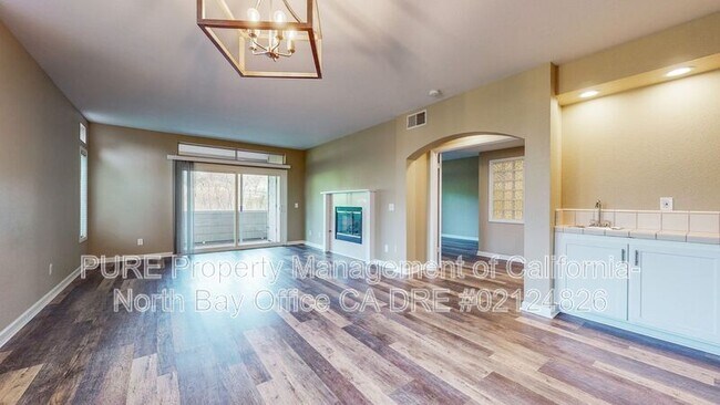 Building Photo - 2038 Stonefield Ln