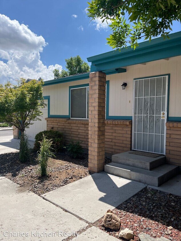 2 br, 2 bath House 3126 Chubasco Way 312... House Rental in Carson