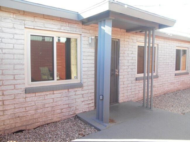 Foto del edificio - Charming Fully Remodeled Bungalow in Downtown Las Vegas