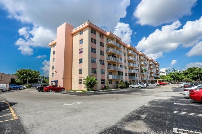 Foto del edificio - 16465 NE 22nd Ave