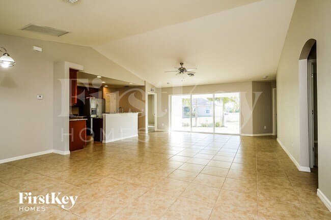 Foto del edificio - 2111 NW 10th Ave