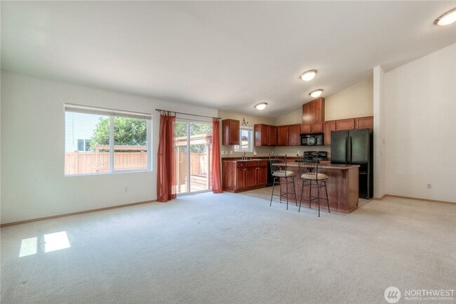 Building Photo - Glacier Valley 2 Bedroom Home Available Au...