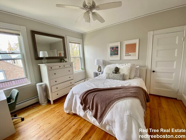 Foto del edificio - 31 Hurd Rd