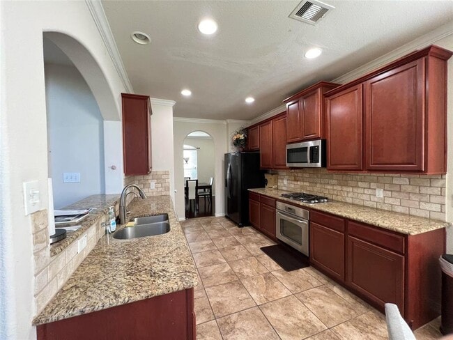 Building Photo - 20801 Sheridan Heights Ln