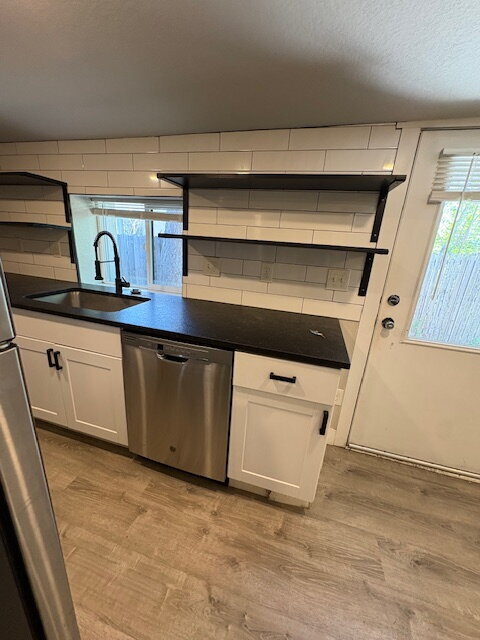 Foto del edificio - Beautiful Ground Level 2 Bedroom in Lakewo...