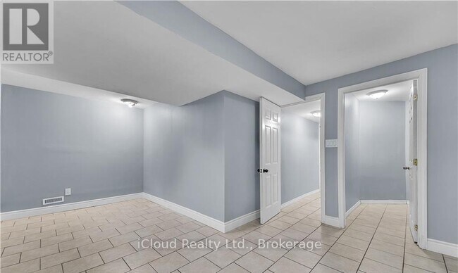 Photo du bâtiment - 967 Prosperity Ct