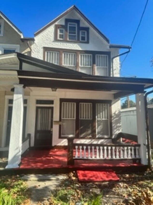 611 West Main Street Ephrata, PA 17522 House Rental in Ephrata, PA