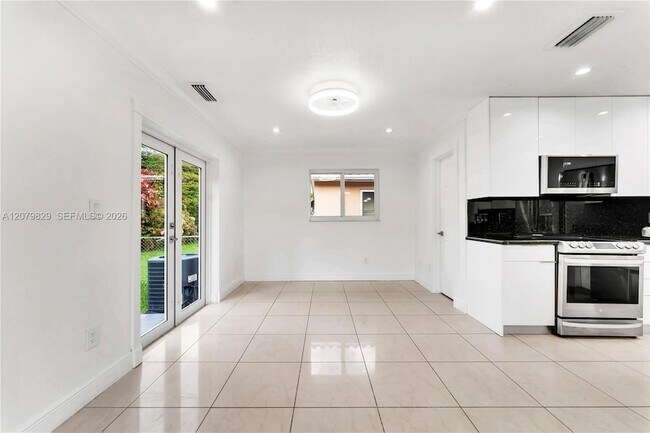 Foto del edificio - 3250 SW 72nd Ct