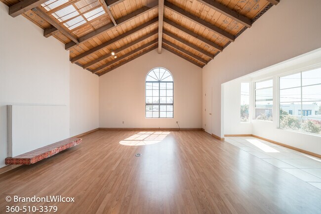 Foto del edificio - 4964 Emelene St