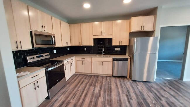 Building Photo - Songhill41- Rent Specials