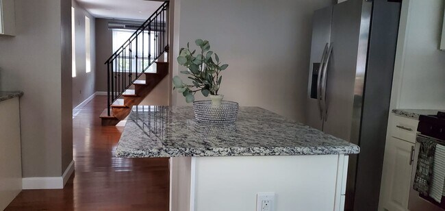 Foto del edificio - 7918 Ardleigh St