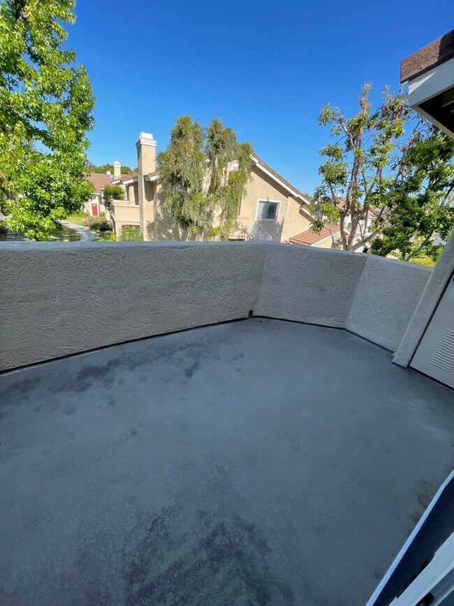 Foto del edificio - Great  Woodbridge Townhome!!
