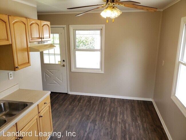 Building Photo - 3 br, 1 bath House - 4125 Riverview Lane