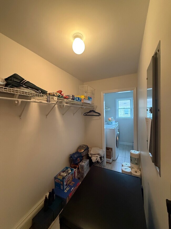 Building Photo - 23 Sunnyside Terrace