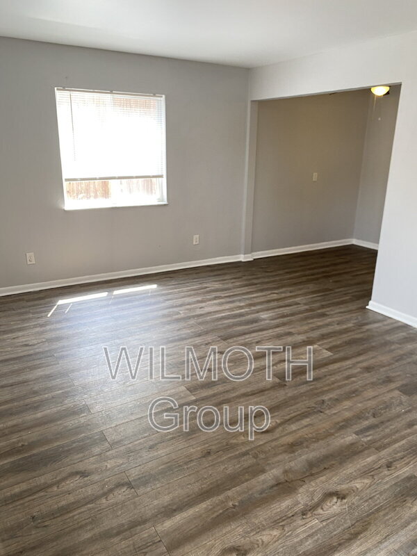 Foto del edificio - 135 W Hendricks St