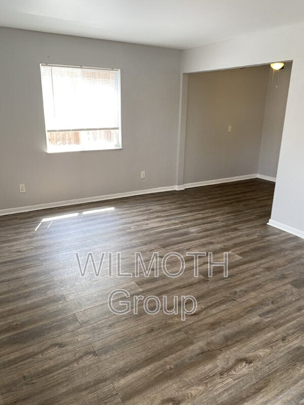 Building Photo - 135 W Hendricks St