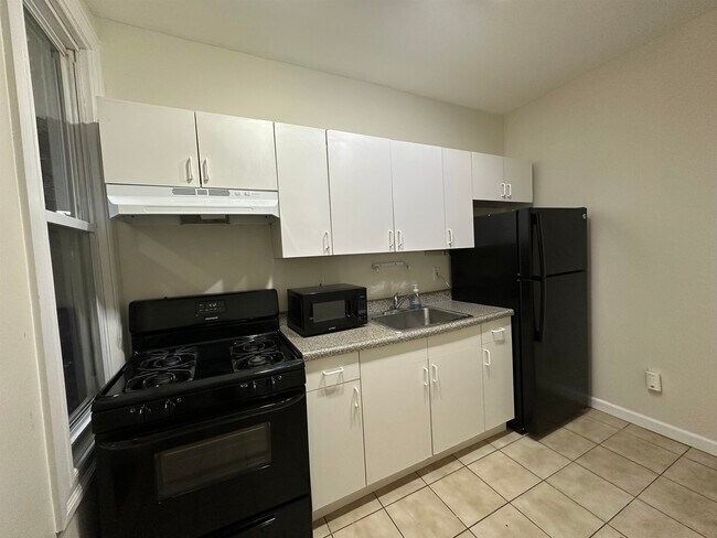 Foto del edificio - 203 Ogden Ave.