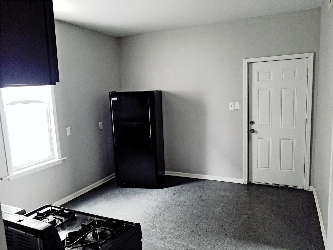 Foto principal - 8362 S Brandon Ave