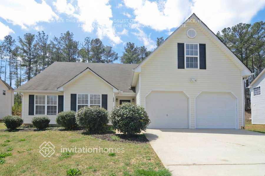 Foto principal - 1085 Augusta Woods Dr