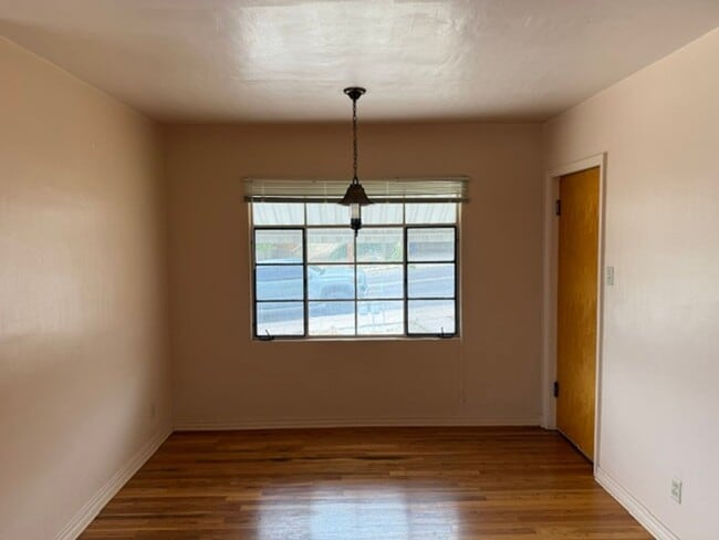Building Photo - 1810 N Juniper St