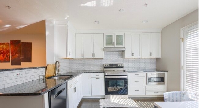 Building Photo - 46 Boxberry Ln