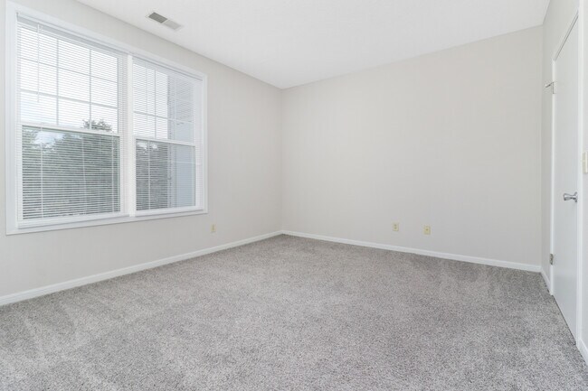 Elm 1BR - Bedroom - Brickyard Apartments