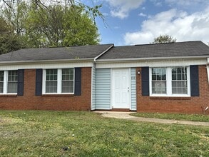 Building Photo - 410 W Arrowood Rd