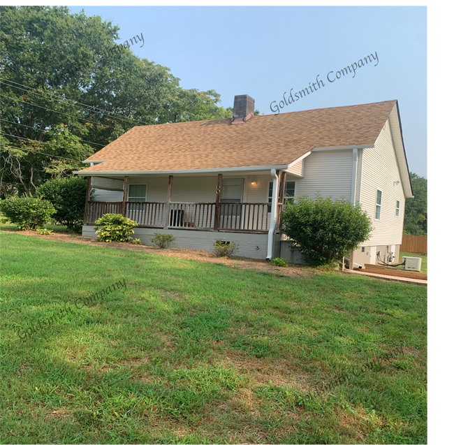 "Charming 2-Bedroom with Granite Touches in Greenville!" - "Charming 2-Bedroom with Granite Touches in Greenville!" Apartment