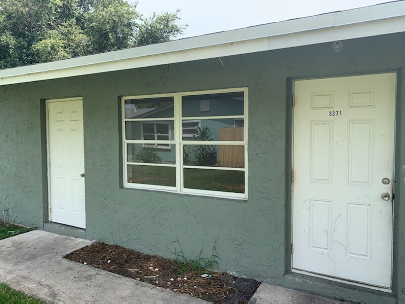 Primary Photo - 3371 SE Fairmont St