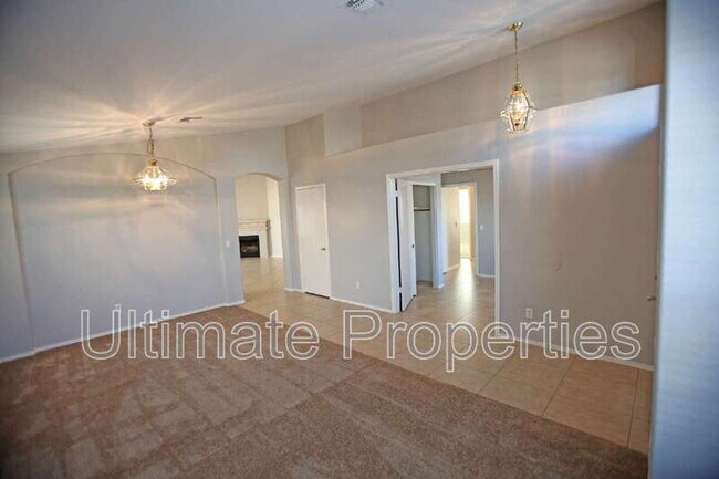 Foto del edificio - 13207 W Tara Ln