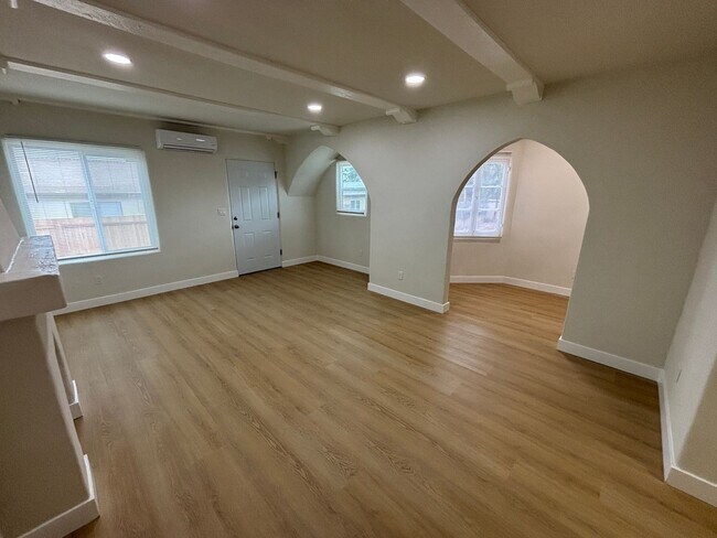 Foto del edificio - 24337 Myers Ave