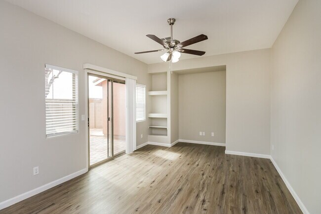 Foto del edificio - 4743 E Olney Ave