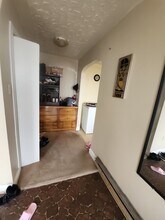 Building Photo - 10 Ridgewood Dr