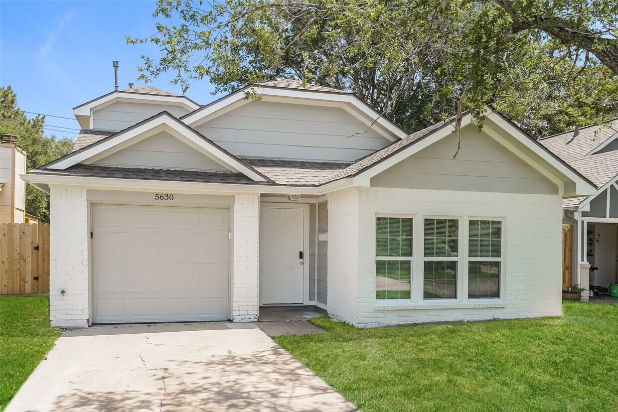 Foto principal - 5630 Gineridge Dr