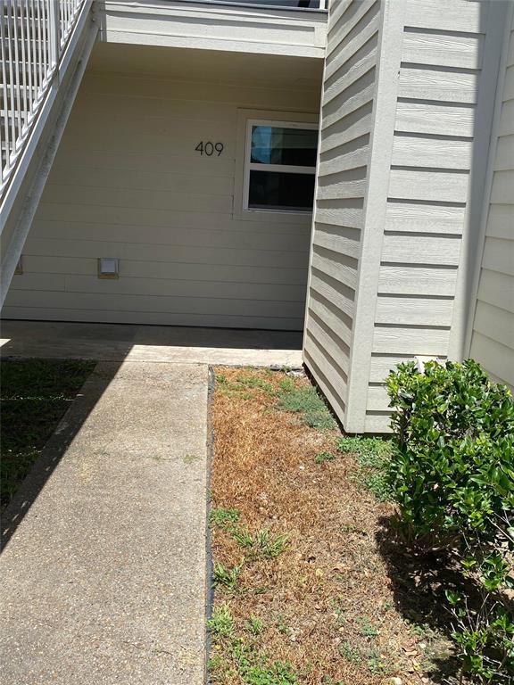 7600 Emmett F Lowry Expy Unit 409, Texas City, TX 77591 Condo for