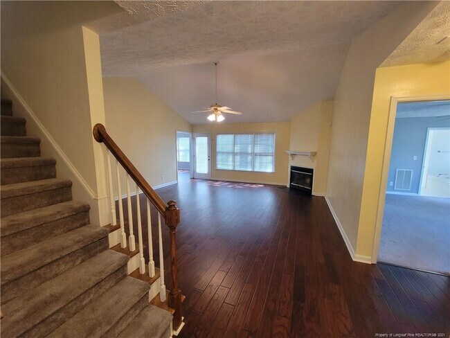Building Photo - 1501 Ridgemont Pl