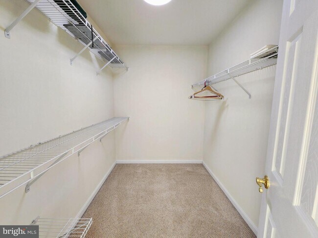 Building Photo - 4 Owens Landing Ct