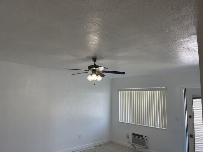 Foto del edificio - Casa- Biscayne