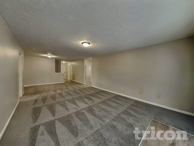 Foto del edificio - 1334 Grand Canyon Cir