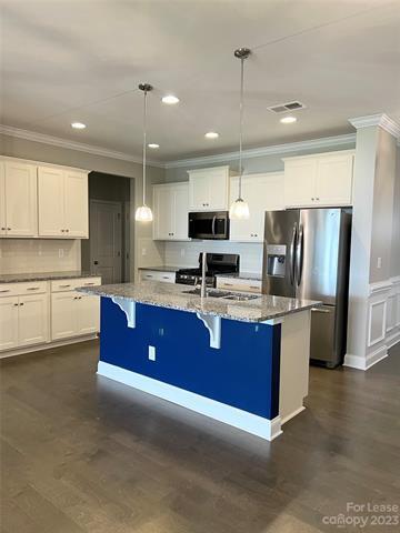 Foto del edificio - 5056 Gribble Ln