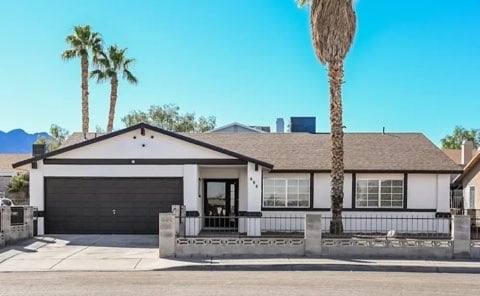 Foto principal - 882 Scarlet Ave