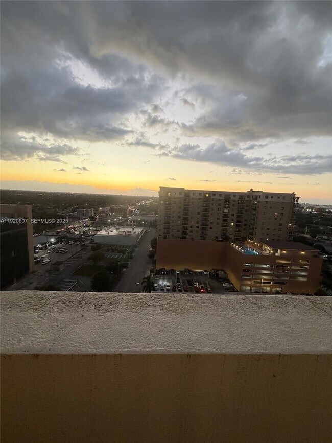 Foto del edificio - 117 NW 42nd Ave