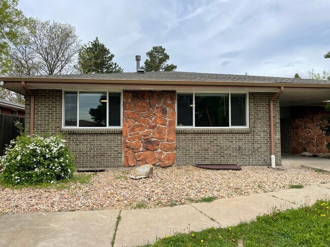 Foto del edificio - Newly remodeled Arvada home